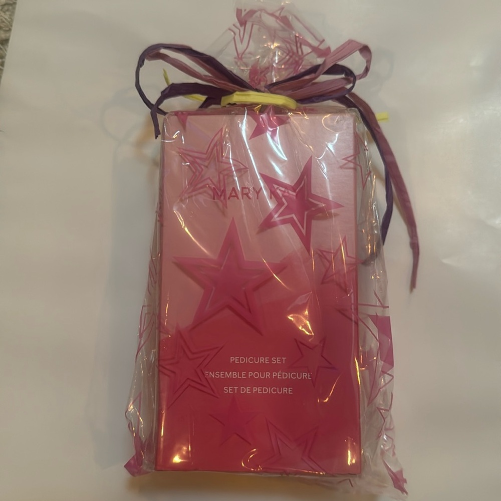 Mary Kay 4 piece pedicure set